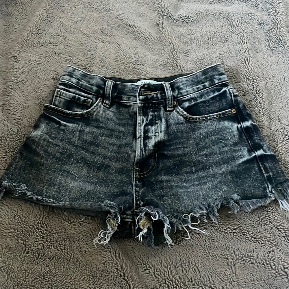 Pacsun high rise jean shorts. Size 24, color grey/black